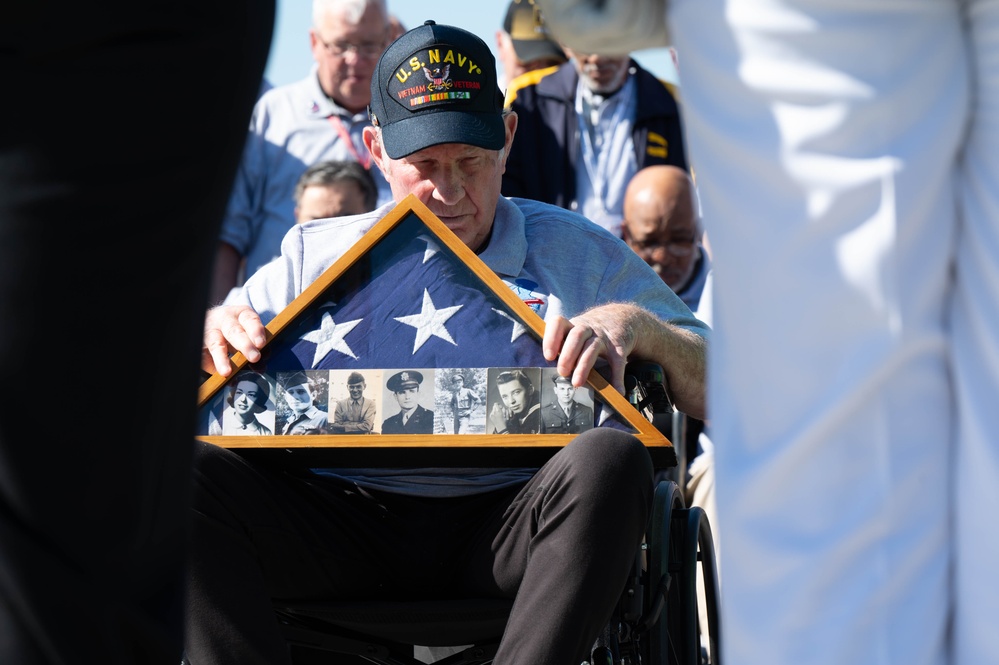 Joint Service Color Guard presents colors to wartime veterans