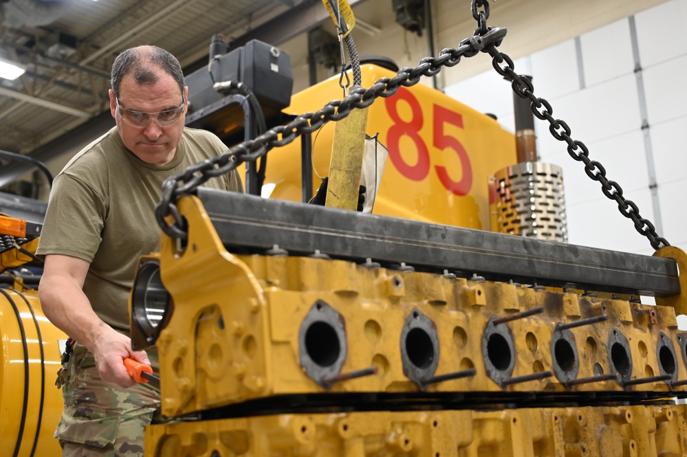 119th LRS  Replacing Snowblower Engine