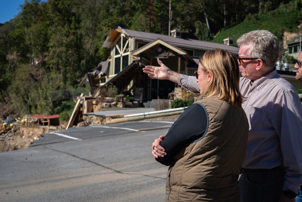 FEMA Administrator Visits Chimney Rock