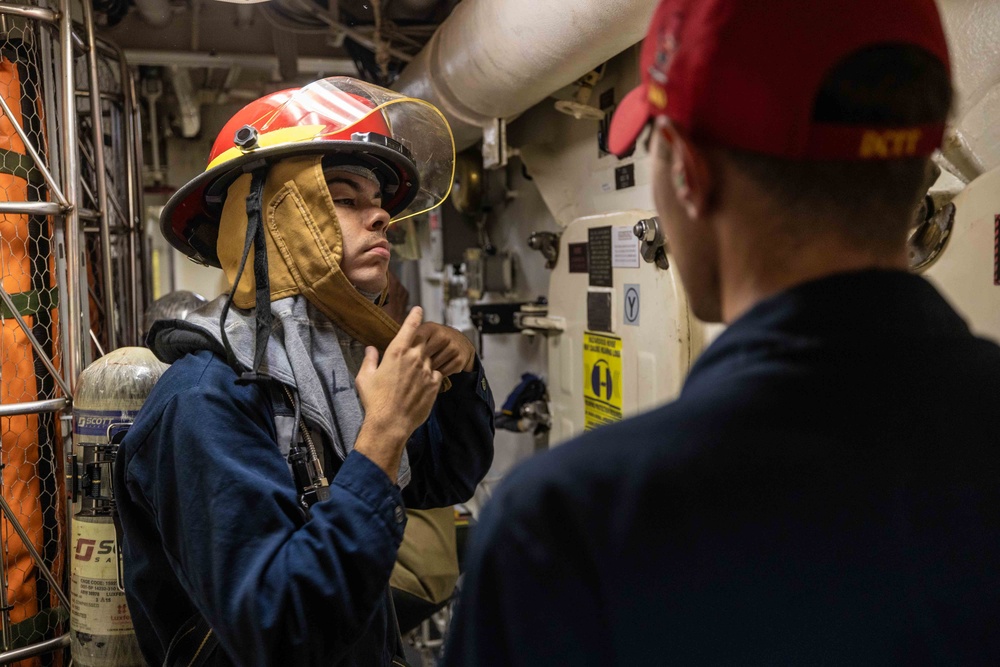 USS Stout Conducts Damage Control Training