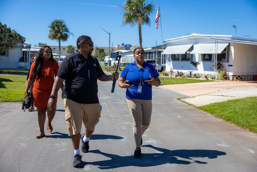 FEMA Disaster Survivor Assistance Teams in Polk County