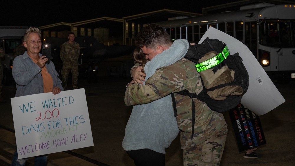 4th Fighter Wing Airmen return from deployment