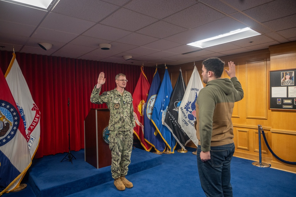 NTAG Mid America XO Enlists Son into Navy