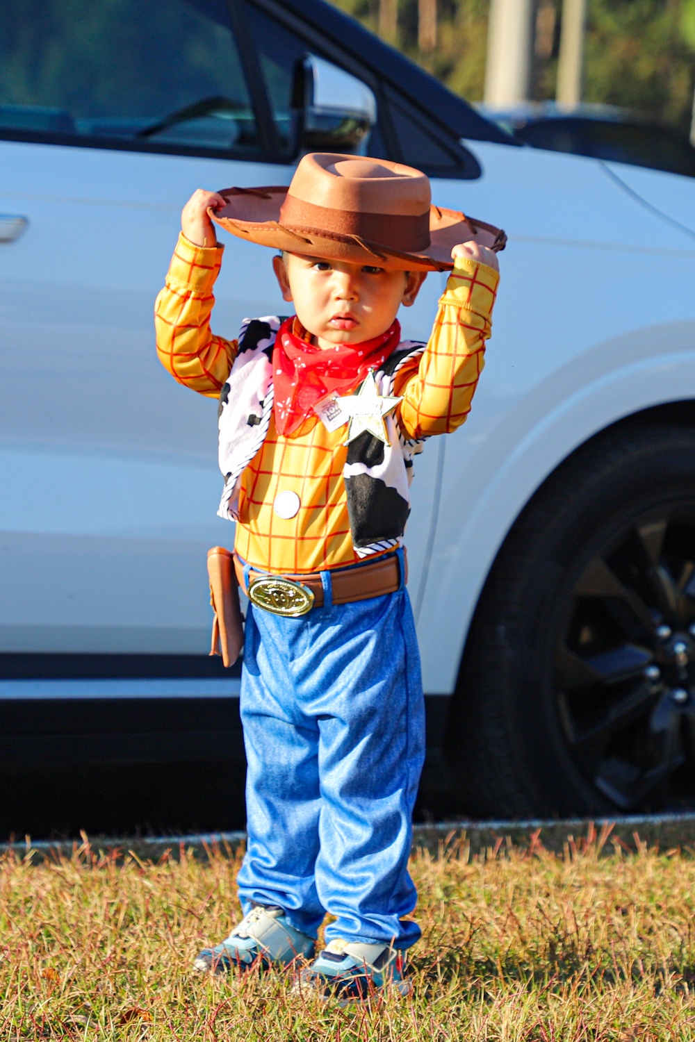 Sustainment Soldiers host trunk-or-treat