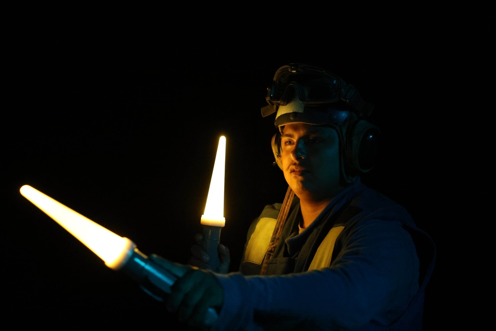 USS Arleigh Burke Flight Operations