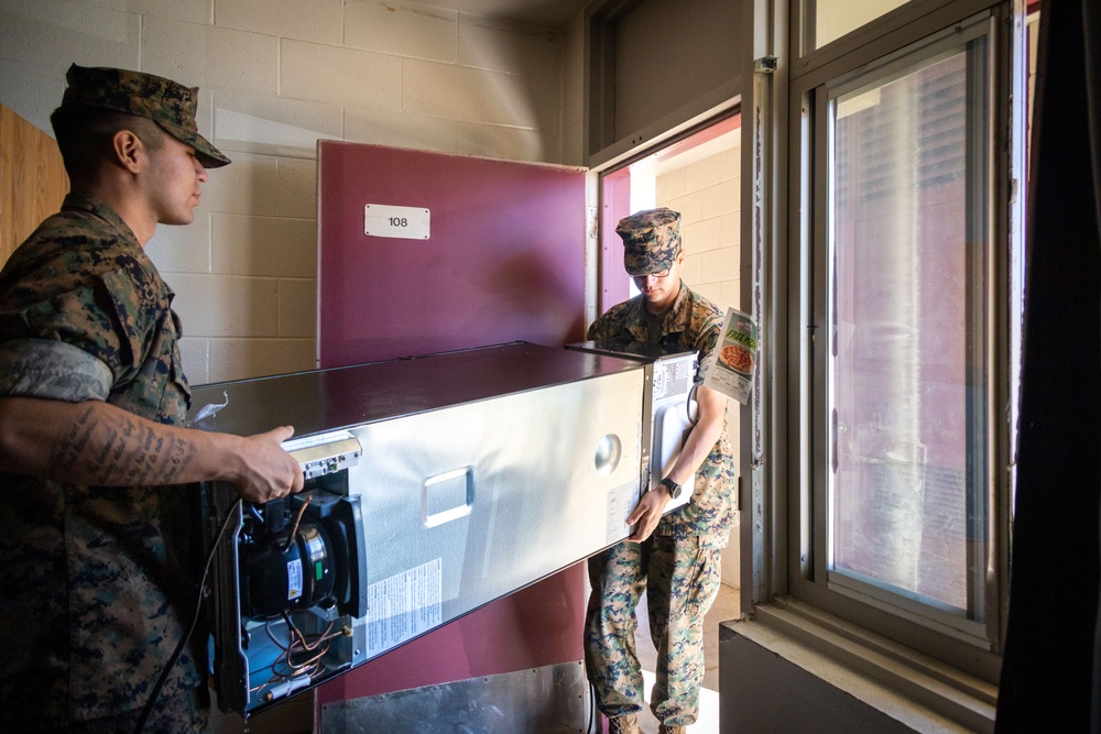 Barracks 360 Reset: I Marine Expeditionary Force Information Group executes Operation Clean Sweep