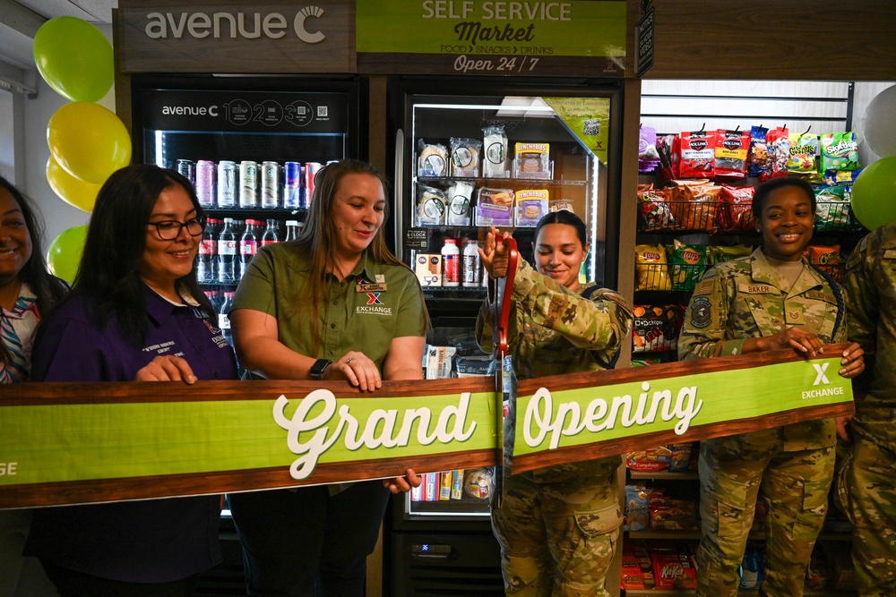 24/7 self-service mini market opens in dormitory 764