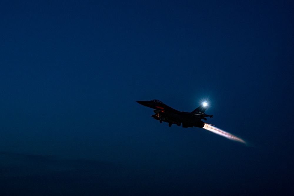 114th Fighter Wing conducts evening operations