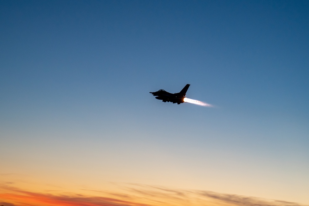 114th Fighter Wing conducts evening operations