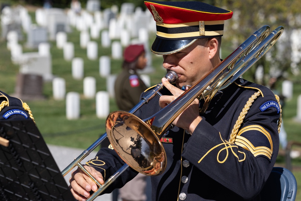 1st Special Forces Command (Airborne) honor President Kennedy with  Wreath Laying Ceremony in Arlington, Va