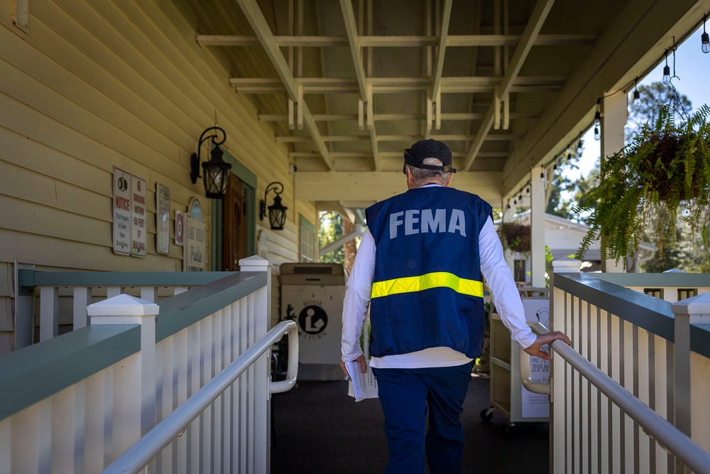 FEMA Disaster Survivor Assistance Teams in Lake Helen