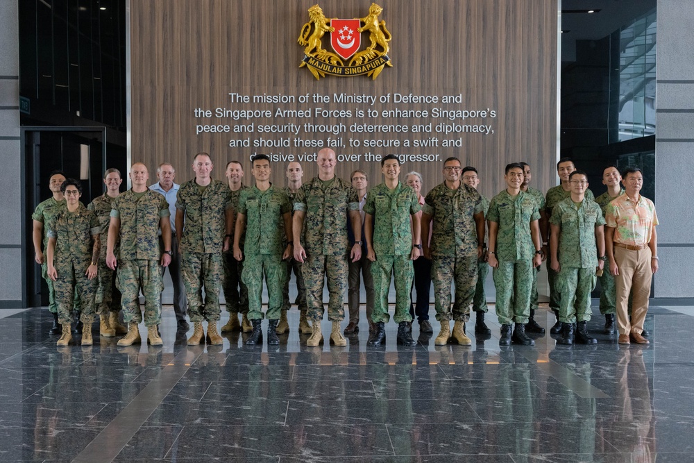 MARFORPAC - Singapore Army Staff Talks