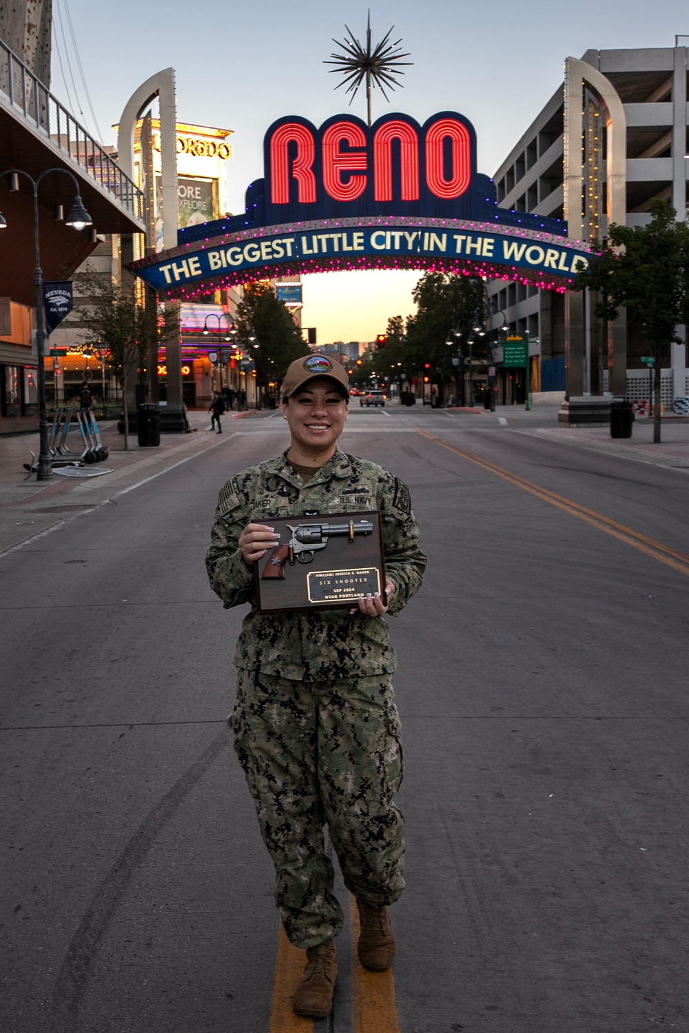 Navy Recruiter Excels in Region