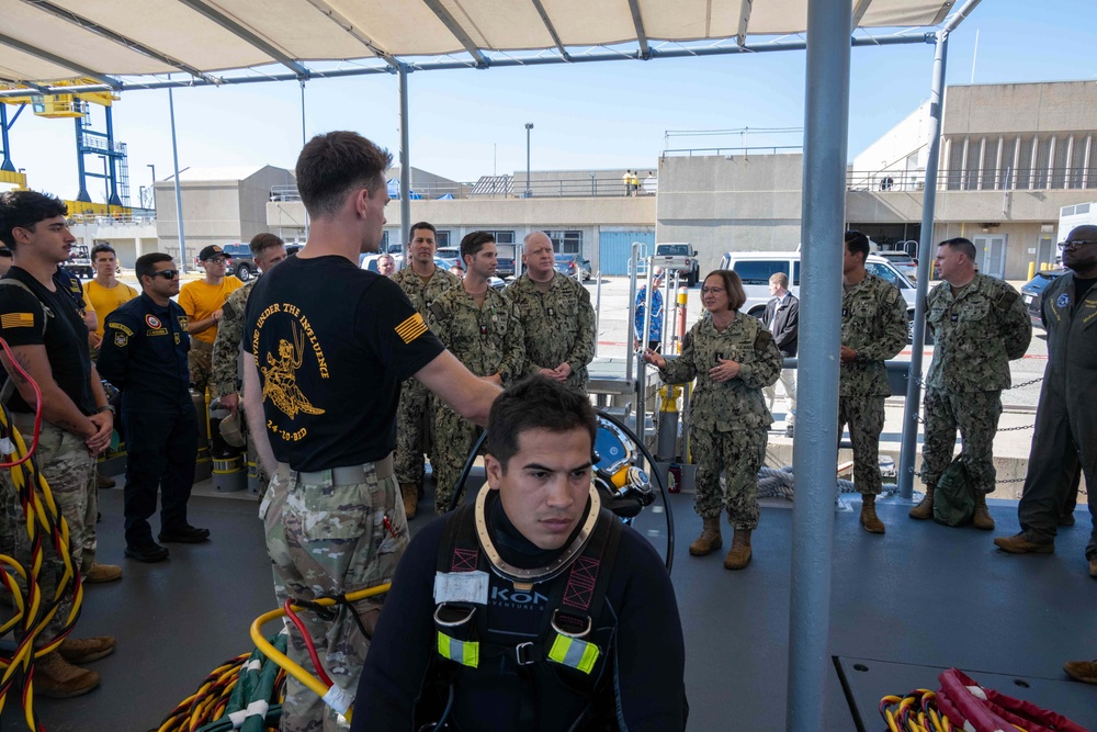 CNO Visits Naval Support Activity Panama City