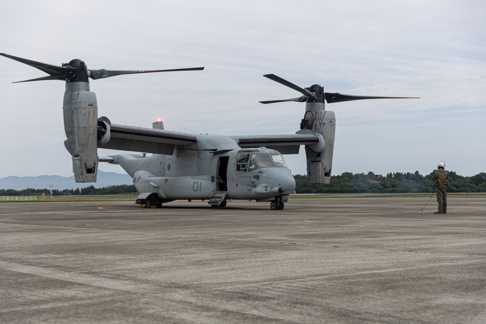 KS25 | VMM-265 takes off from JGSDF Camp Takayubaru for low-altitude training