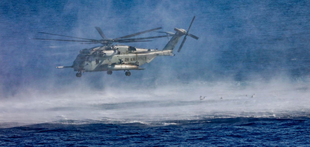 USS New York and 24th MEU HELOCAST Exercise