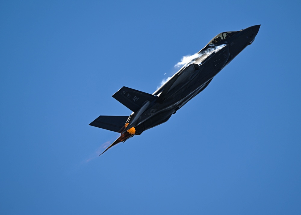 F-35A Demonstration Team Performs at Atlanta Airshow