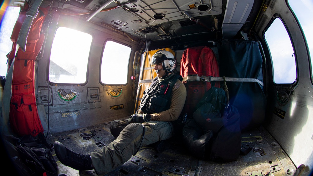 George Washington conducts replenishment-at-sea with USNS Cesar Chavez