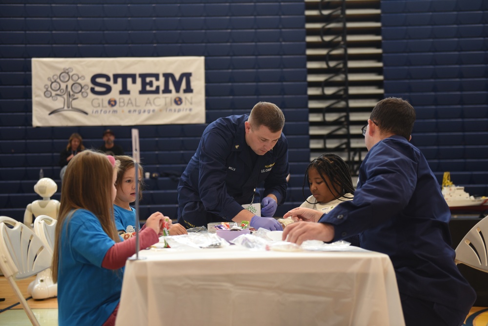 Coast Guard 9th District crews volunteer with Cleveland area students