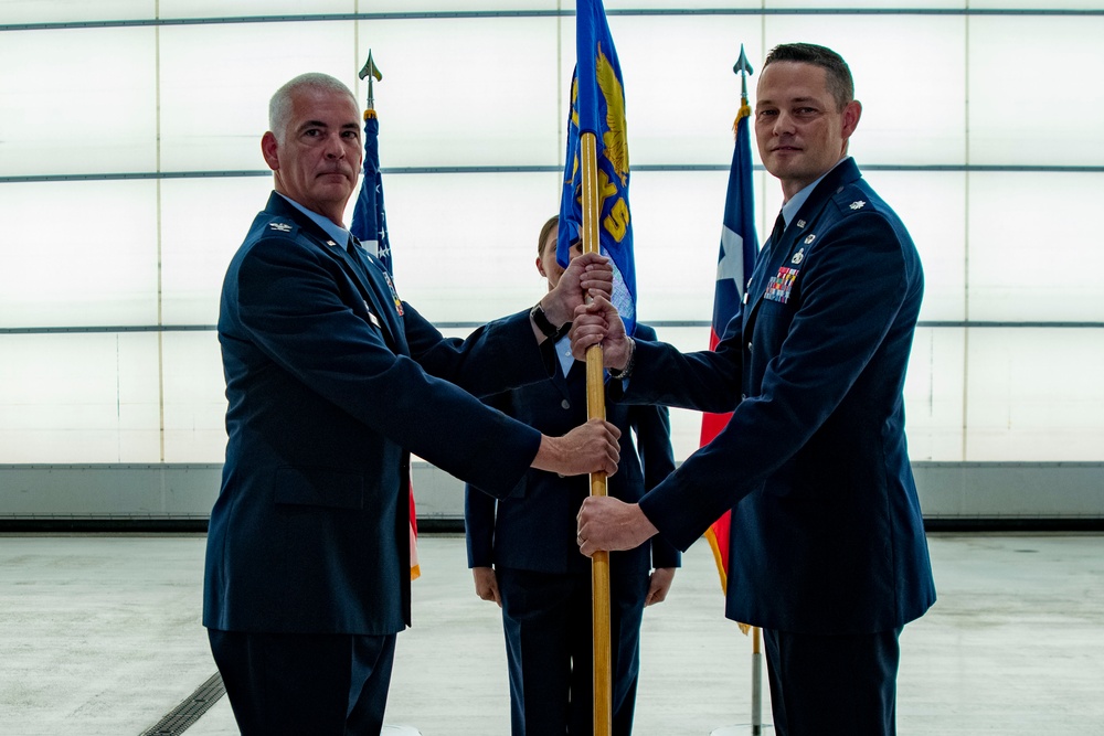 New Leader assumes command of the 136th Maintenance Squadron