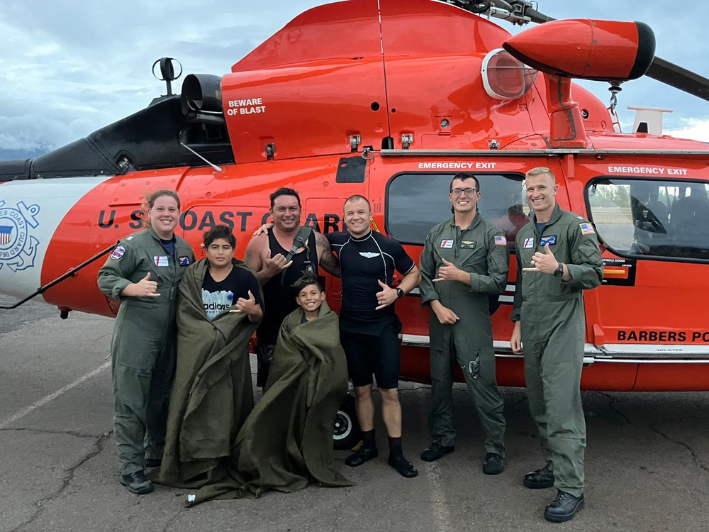 Coast Guard rescues father, sons after boat capsizes south of Lanai