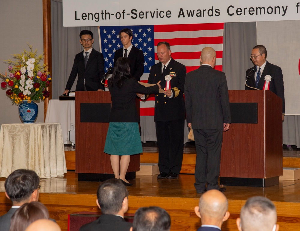 CFAS Hosts Length-of-Service Ceremony