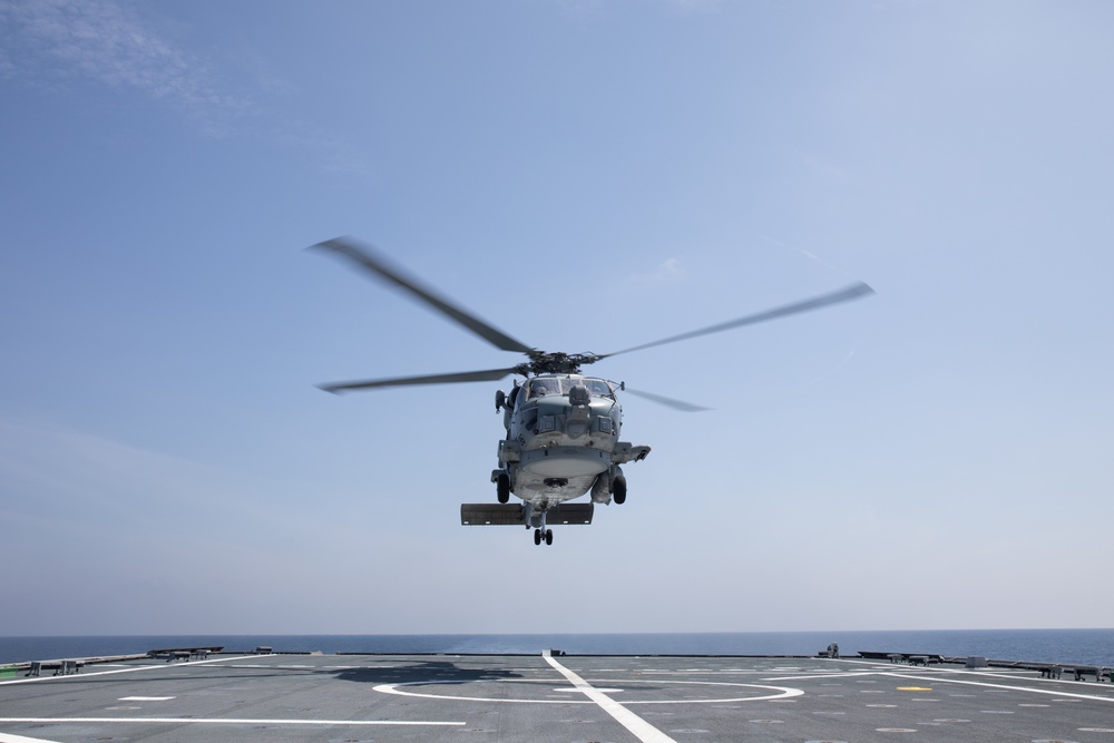 USS Omaha Conducts Flight Operations with HSM 35