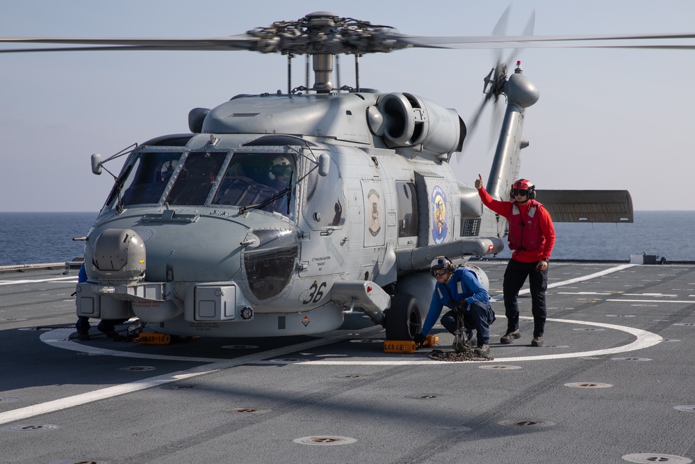 USS Omaha Conducts Flight Operations with HSM 35