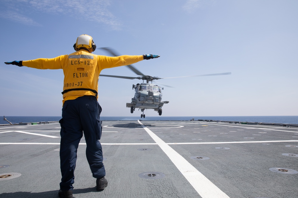 USS Omaha Conducts Flight Operations with HSM 35