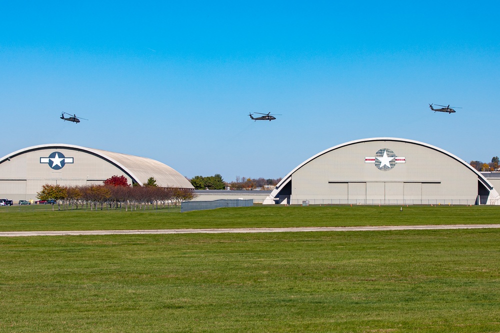 244th ECAB UH-60 Black Hawk Multi-Ship Movement