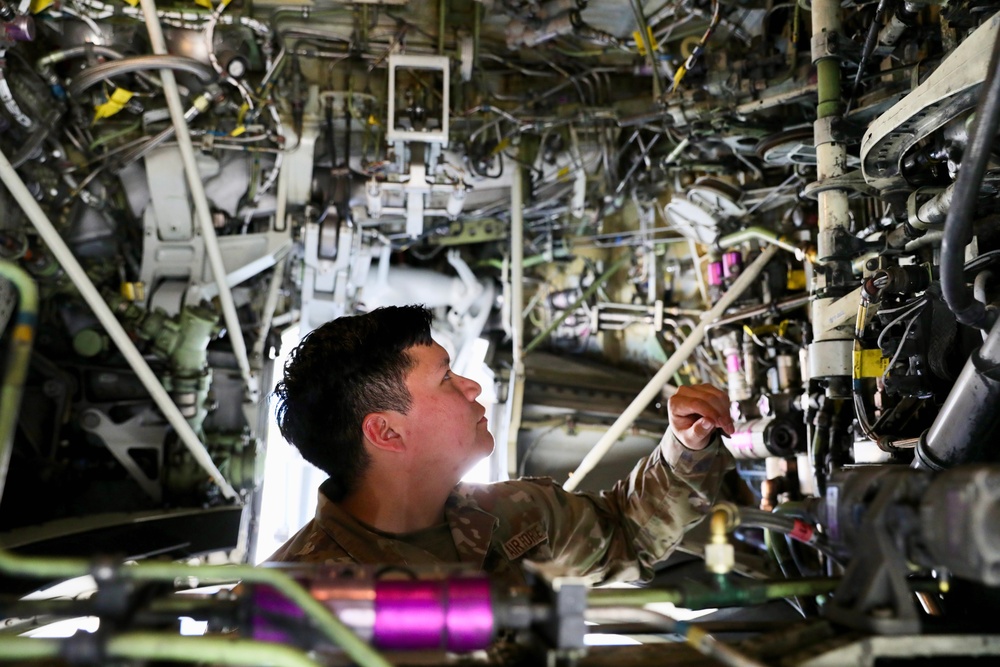 Native American Heritage Month: D.C. Air National Guard Crew Chief Embraces Heritage and Family’s History of Service