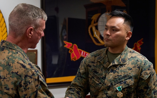 Marine Corps Commandant Visits Marines in Europe