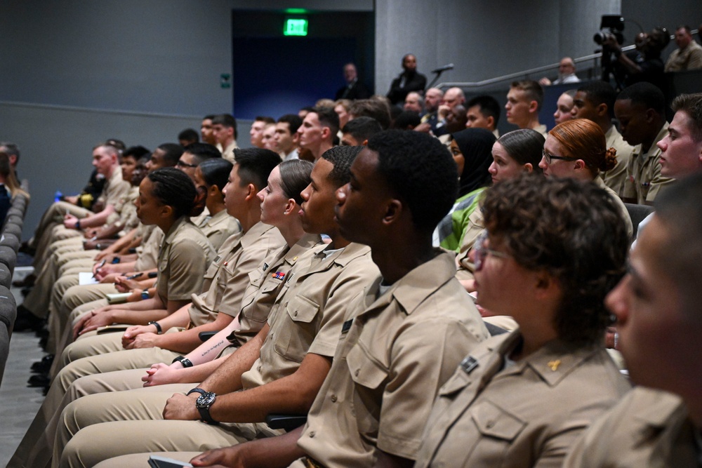 SECNAV Visits Georgia Institute of Technology