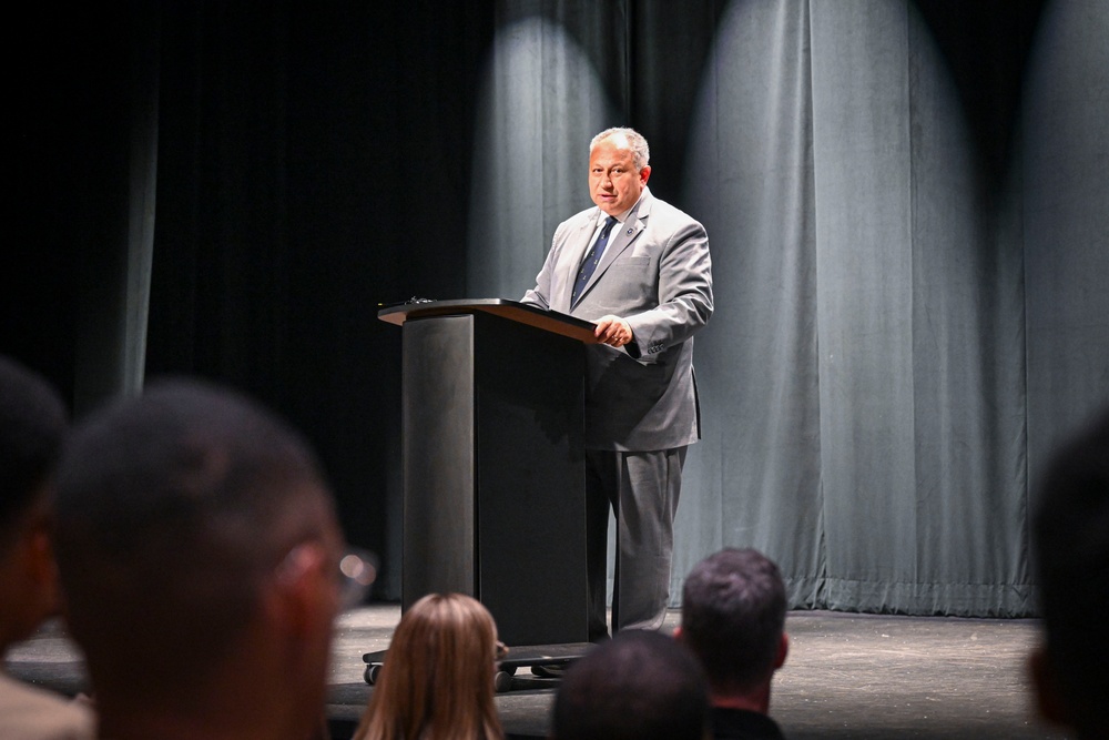 SECNAV Visits Georgia Institute of Technology