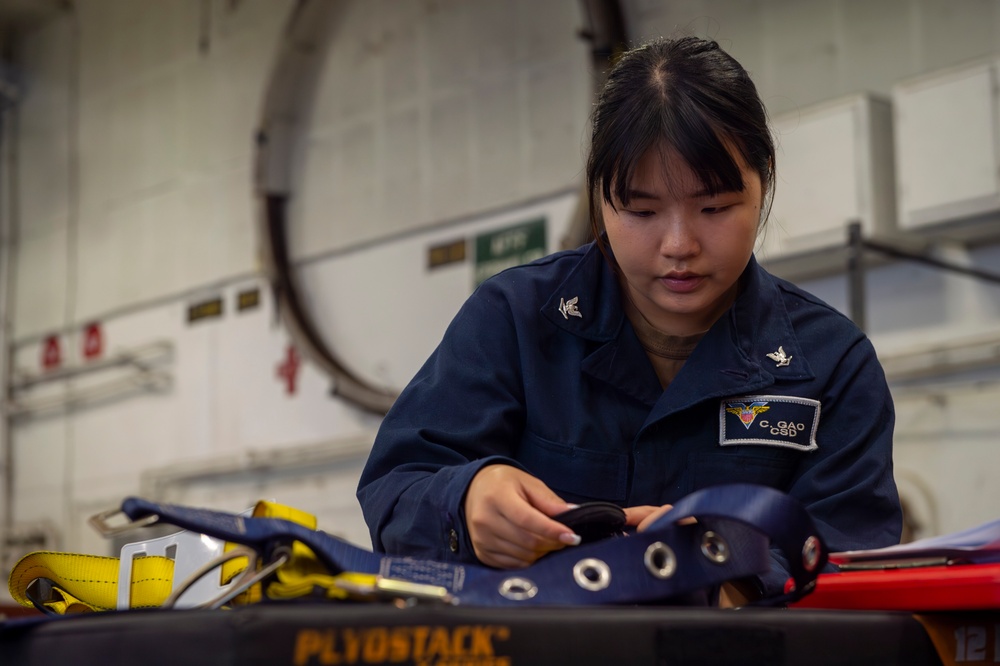 Daily Operations Aboard USS Carl Vinson (CVN 70)