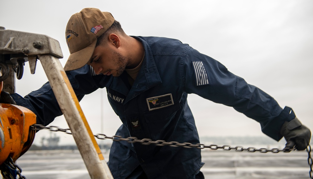 Daily Operations Aboard USS Carl Vinson (CVN 70)