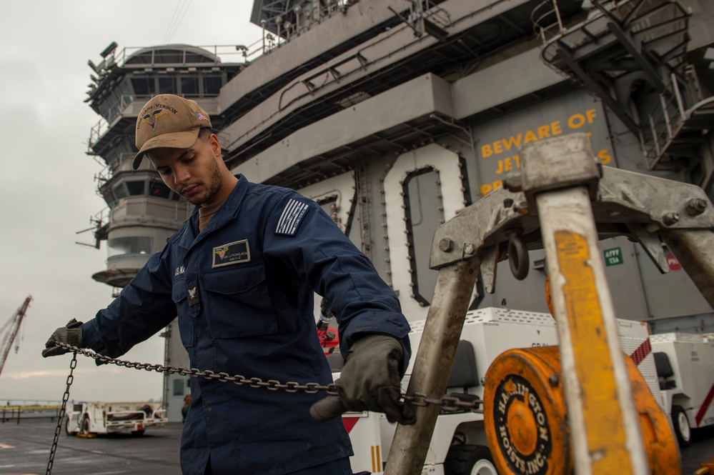 Daily Operations Aboard USS Carl Vinson (CVN 70)