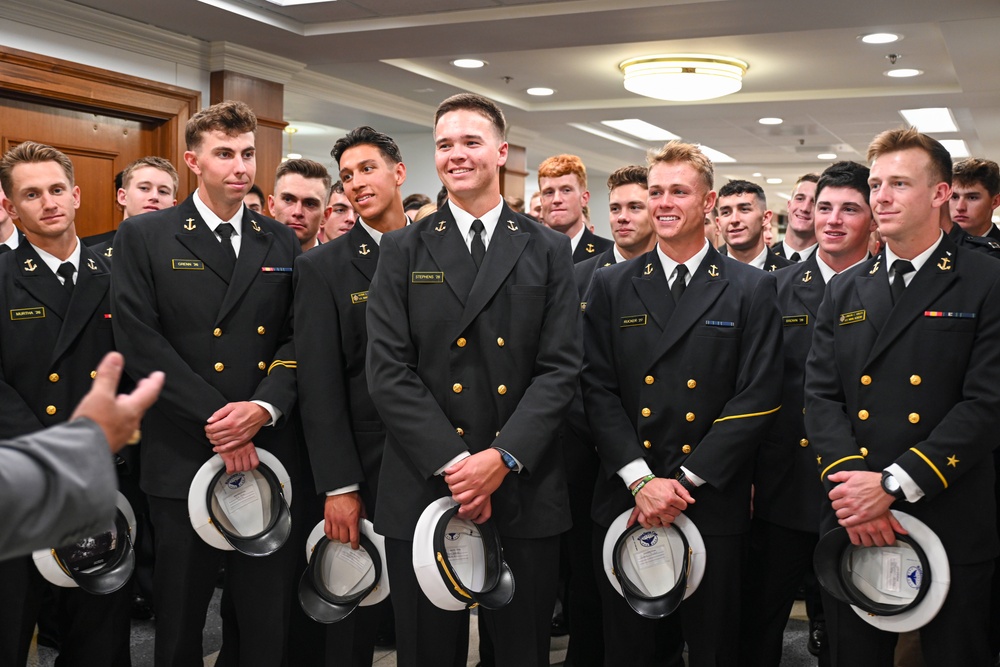 SECNAV Meets with USNA Mens Baseball Team