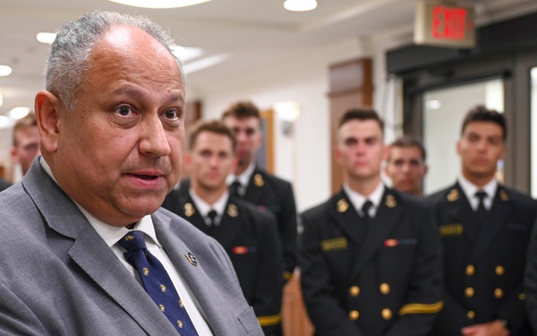 SECNAV Meets with USNA Mens Baseball Team
