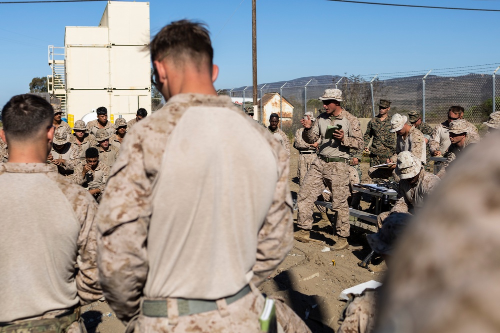 V17 Marines conduct rehearsal of concept during a mechanized raid course