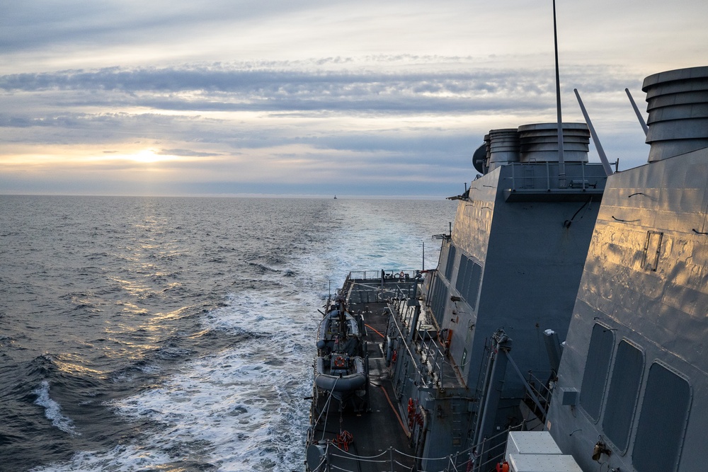 USS Stout Transits the Norwegian Sea