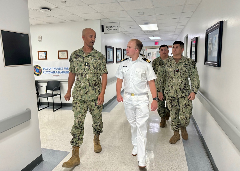 Royal Netherlands Navy Team Visits U.S. Naval Hospital Guantanamo Bay, Boosting Joint Readiness and Emergency Care Capabilities