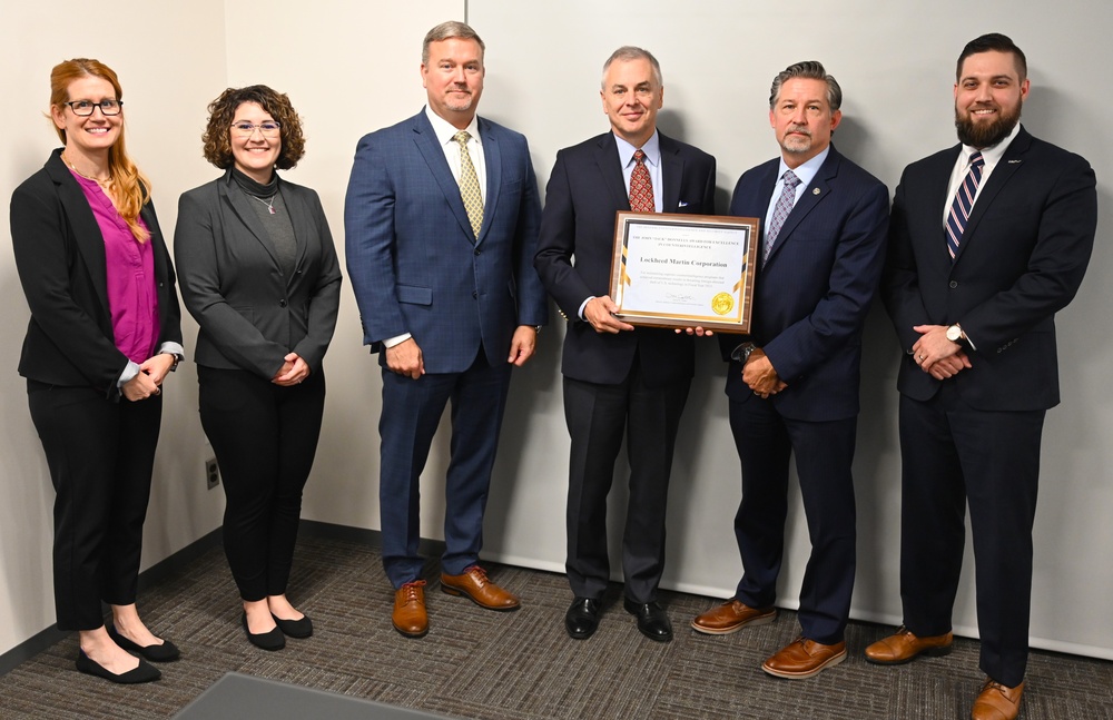 DCSA Leaders Honor Lockheed Martin with Jack Donnelly Award for Excellence in Counterintelligence