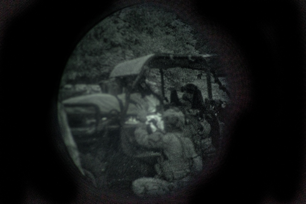 1st Recon Bn. participates in night raid