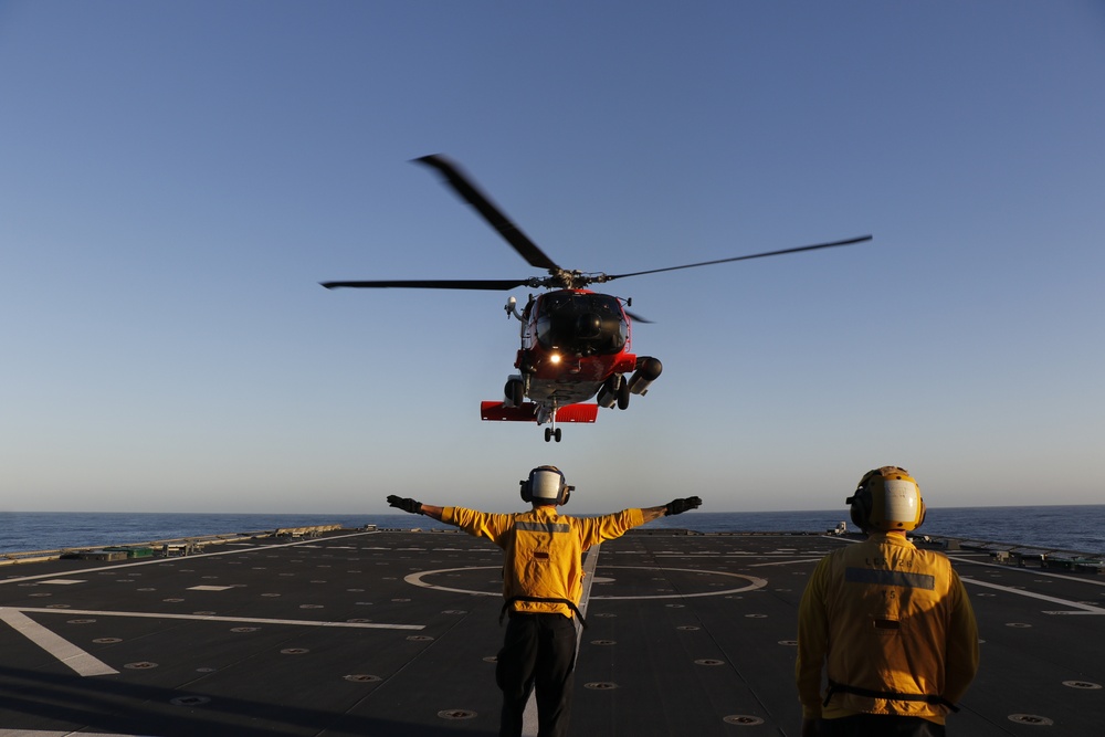 USS Mobile (LCS 26) Conducts Flight Operations in Support of US Coast Guard Search and Rescue Mission