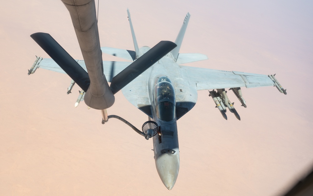 KC-135 refuels U.S. Navy Fighters in U.S. Central Command