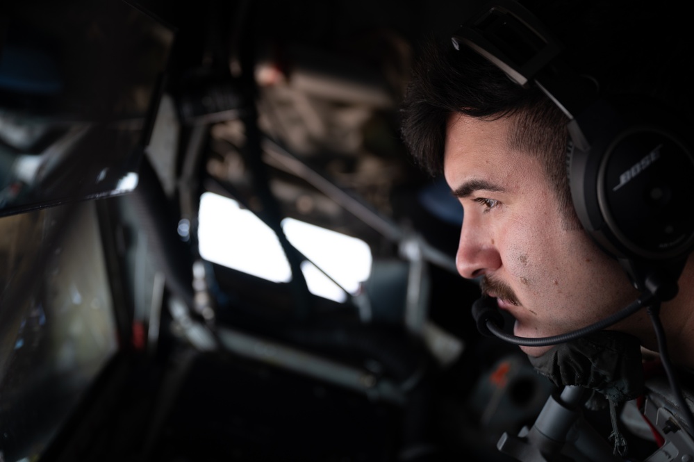 KC-135 refuels U.S. Navy Fighters in U.S. Central Command