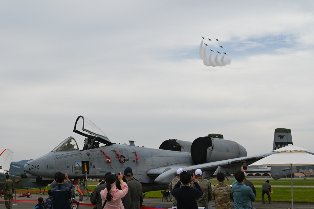 7 AF showcases airpower at Sacheon Airshow 2024