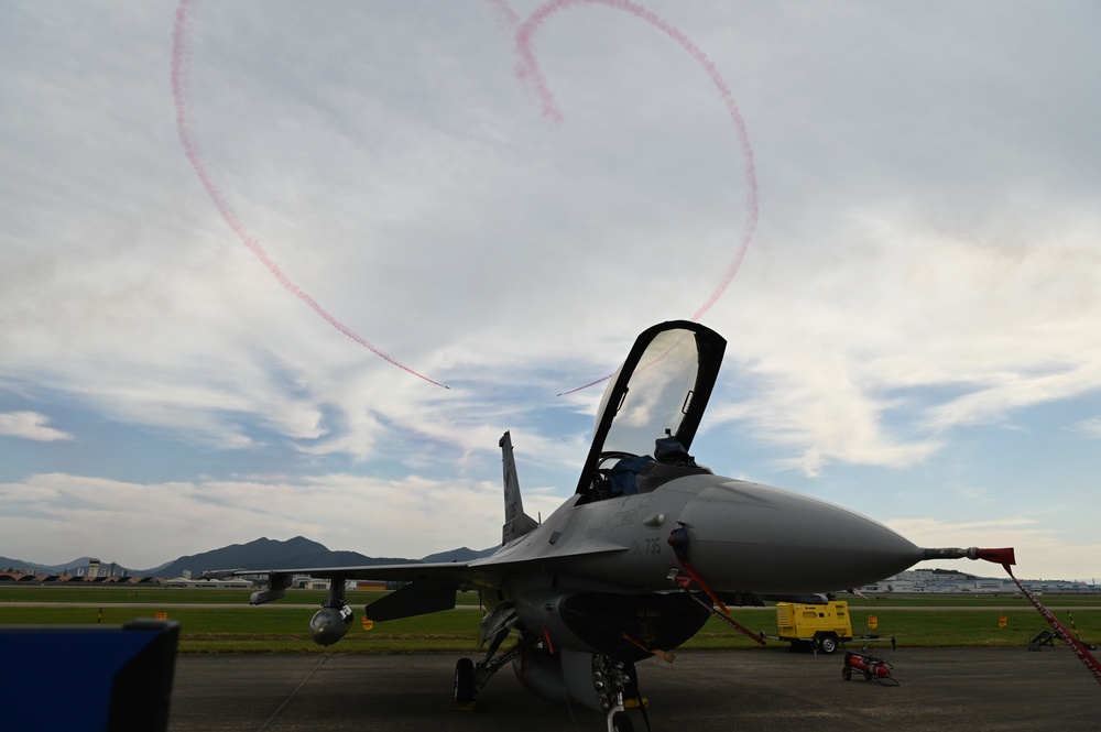 7 AF showcases airpower at Sacheon Airshow 2024