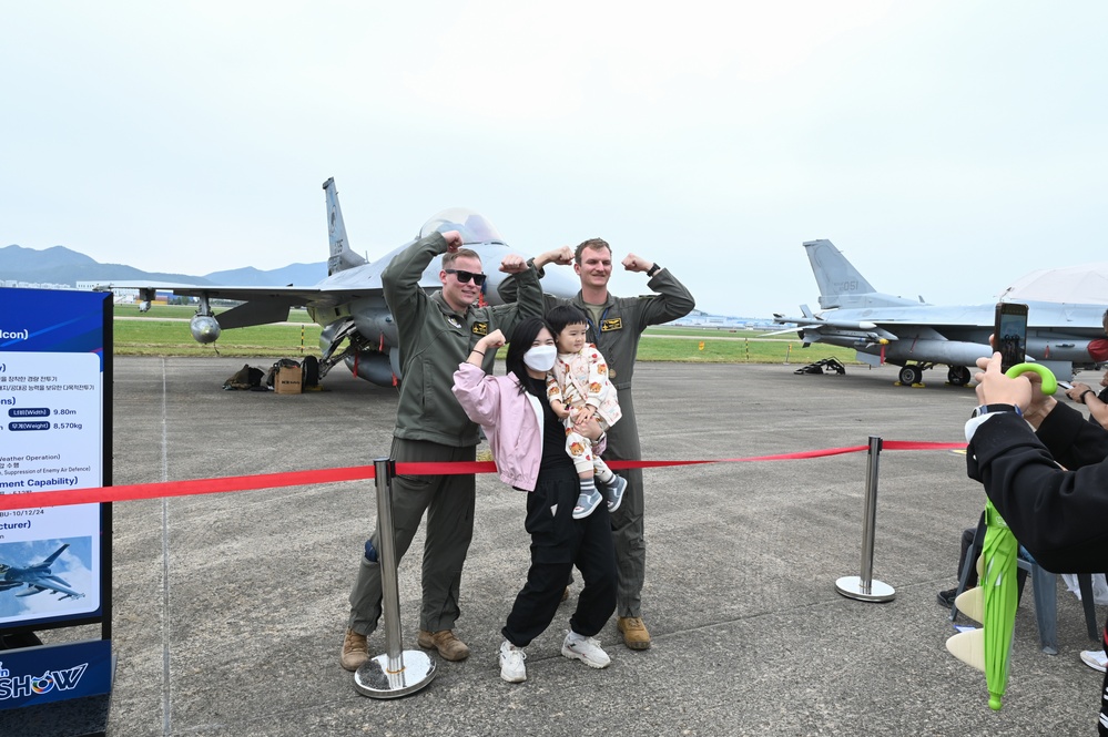 7 AF showcases airpower at Sacheon Airshow 2024